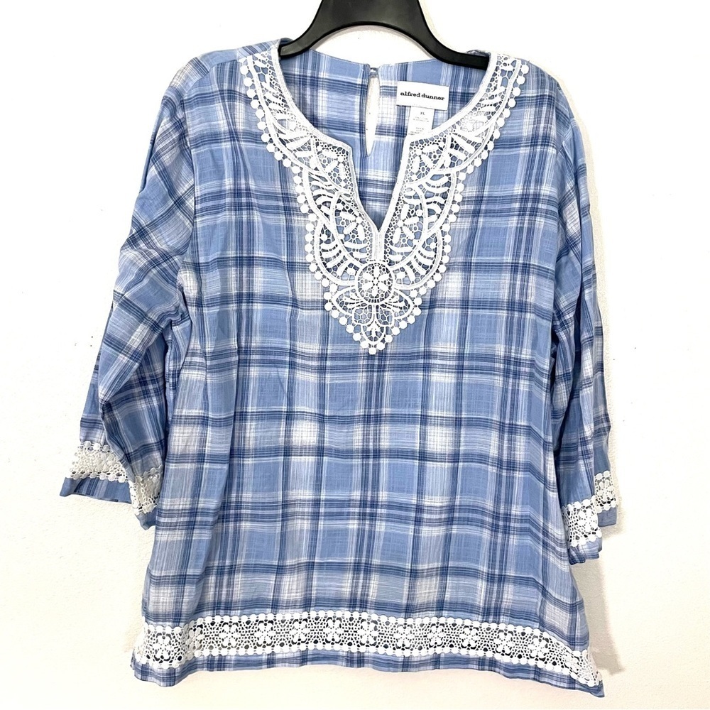 Alfred Dunner Blue Plaid Top Lace Trim Split V-Neck Back Keyhole Cottage Size XL